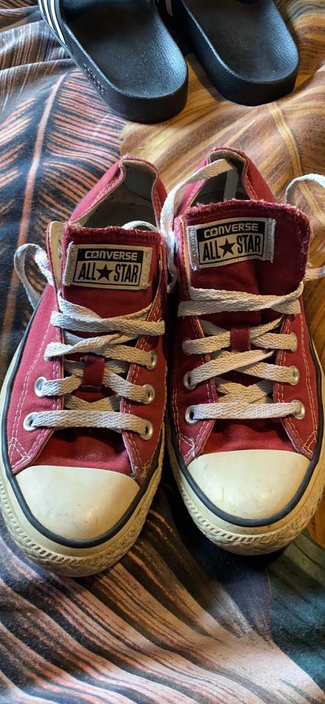 maroon converse size 7